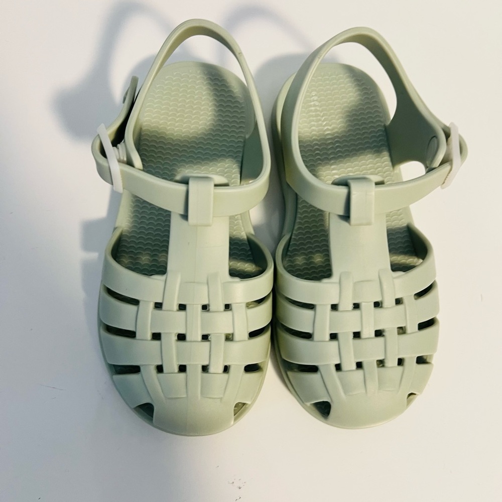 Brand New Tiny Cottons Toddler Sandals - Size 6.5